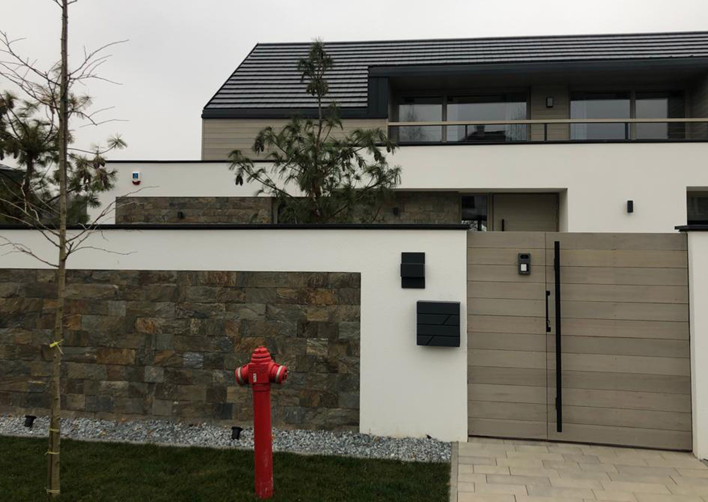 Kamień elewacyjny cięty czterostronnie szerokość 15 cm (ok. 397 zł brutto/m2) - obrazek 2