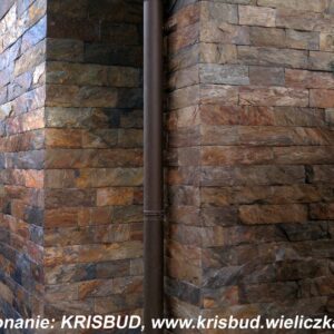 Kamień elewacyjny cięty czterostronnie szerokość 10 cm (ok. 397 zł brutto/m2)