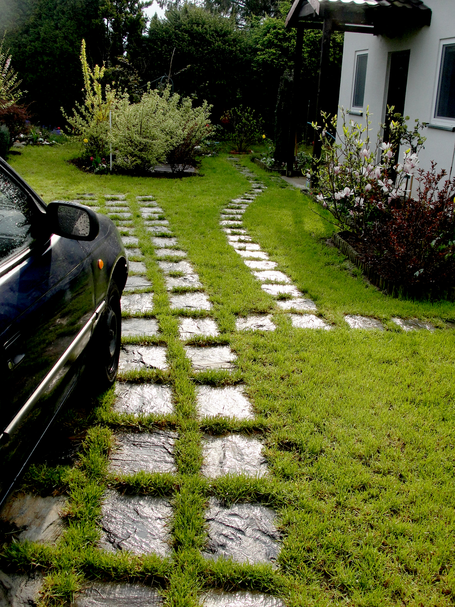 Kamień ścieżkowy cięty czterostronnie szerokość 20 cm (ok. 604 zł brutto/m2)