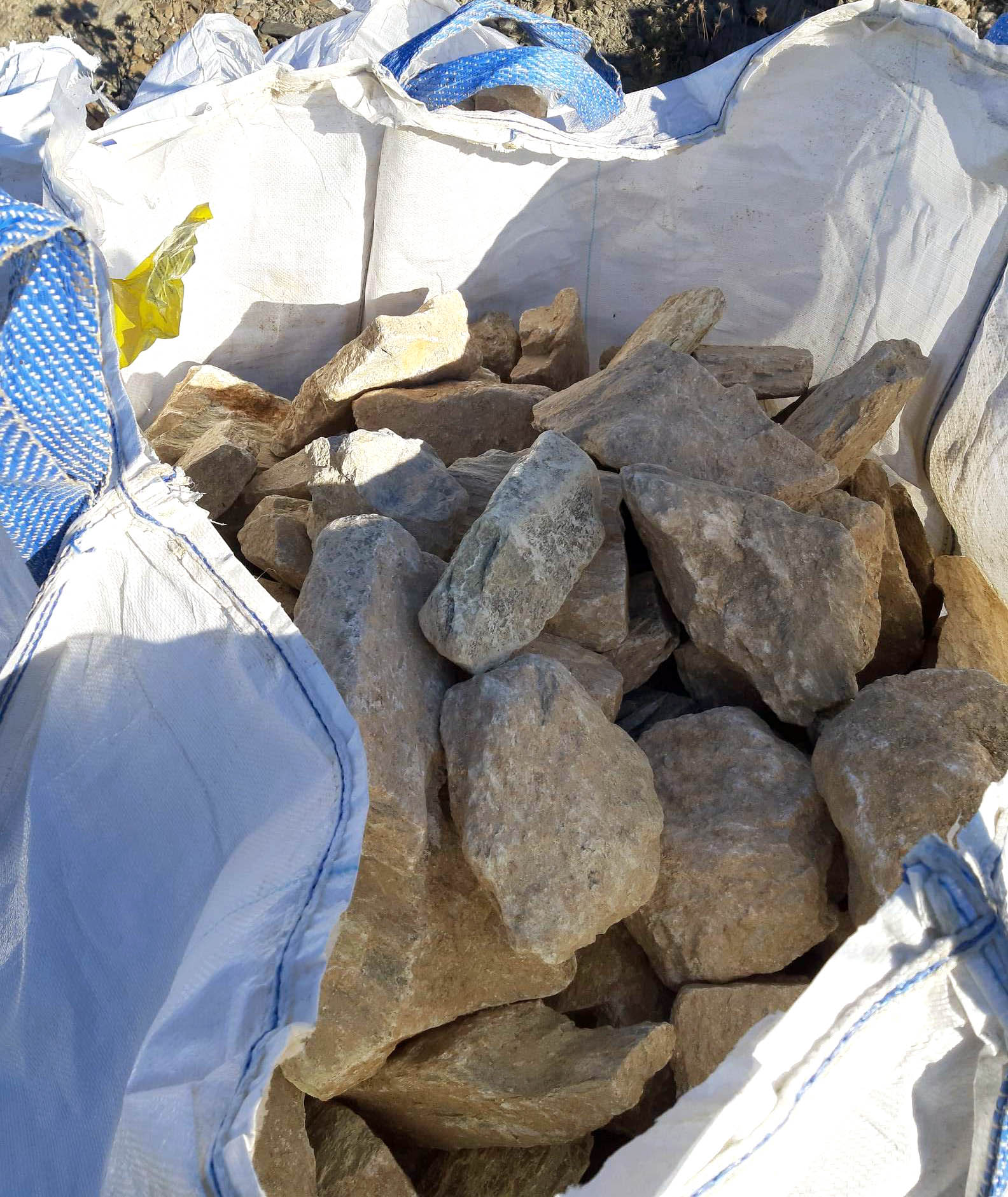 Kamień skalniakowy drobny- łupek karkonoski (w big-bagu na palecie) - obrazek 4