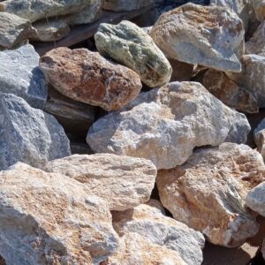 Kamień skalniakowy drobny- łupek karkonoski (w big-bagu na palecie)