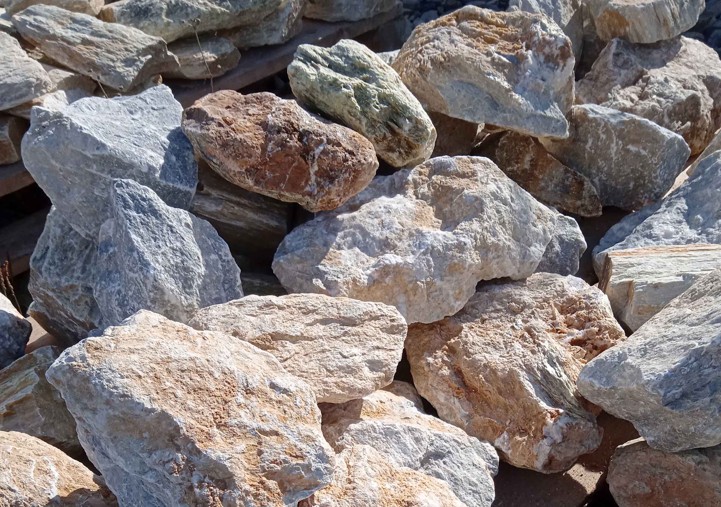 Kamień skalniakowy drobny- łupek karkonoski (w big-bagu na palecie) - obrazek 2