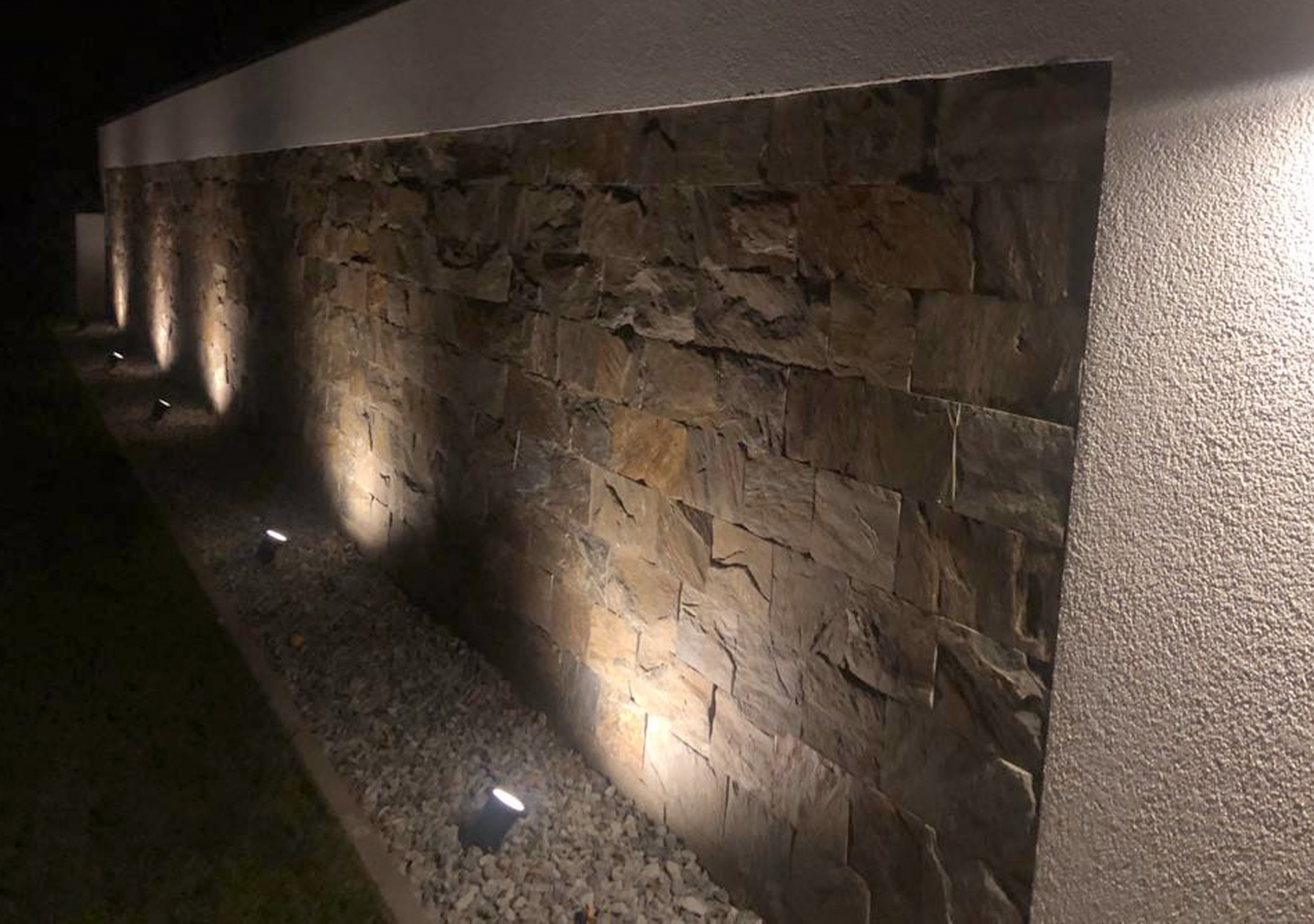 Kamień elewacyjny cięty czterostronnie szerokość 12 cm (ok. 397 zł brutto/m2) - obrazek 10